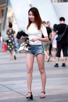 小小水蜜桃免费高清电视剧 小小水蜜桃免费高清电视剧