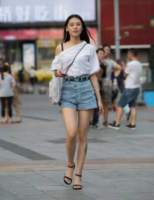 40岁阿姨二婶免费观看电视剧 40岁阿姨二婶免费观看电视剧