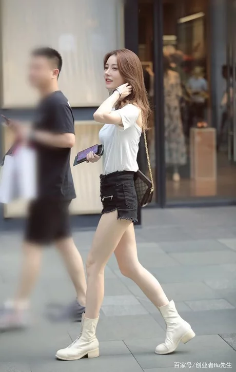 社长妻子替丈夫还清债务 社长妻子替丈夫还清债务