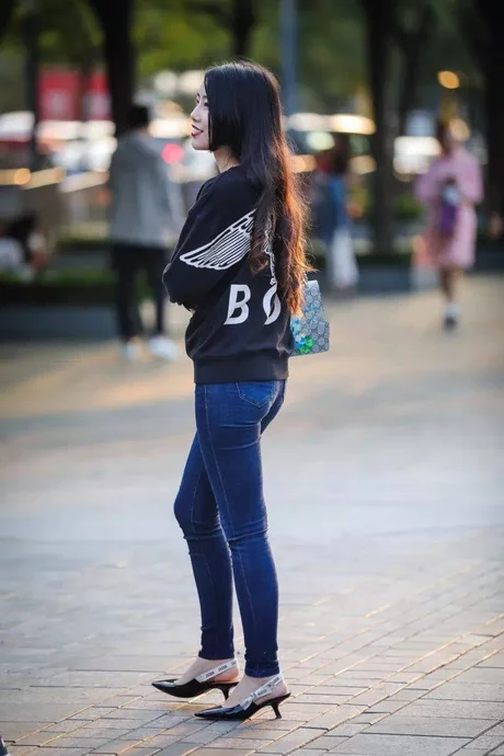 初次开少女包全集在线观看 初次开少女包全集在线观看